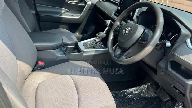 Toyota RAV4 2018 Silver