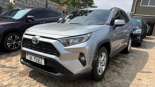 Toyota RAV4 2018 Silver