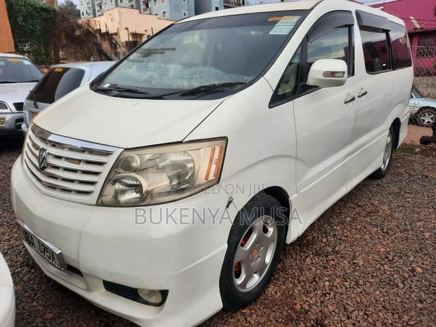 Toyota Alphard 2004 White