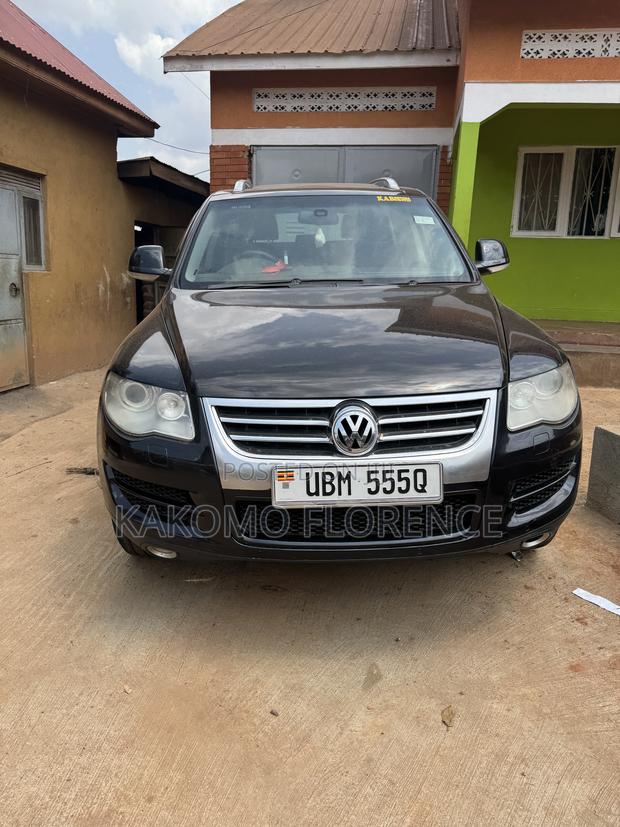 Car 2012 Black