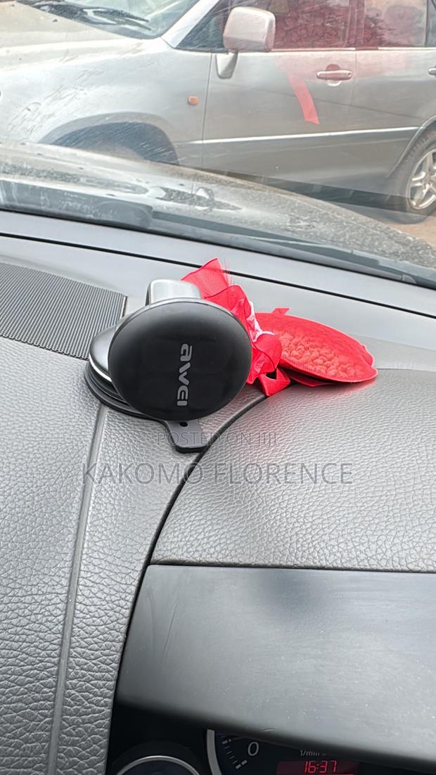 Car 2012 Black