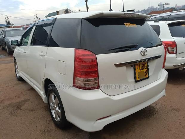 Toyota Wish 2006 White