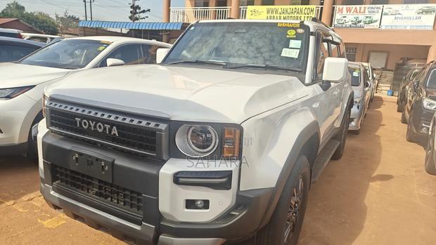 Toyota Land Cruiser Prado 2024 White