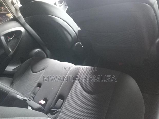 Toyota RAV4 2011 White