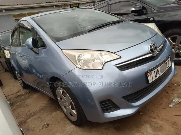 Toyota Ractis 1.3 FWD 2011 Blue