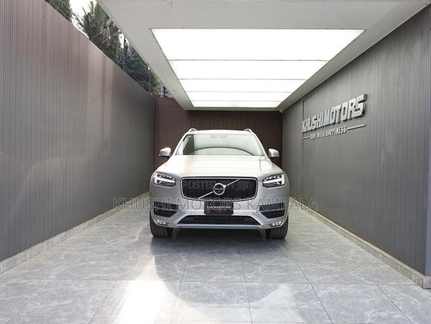 Volvo XC90 T5 Momentum AWD (2.0L 4cyl 8A) 2017 Beige