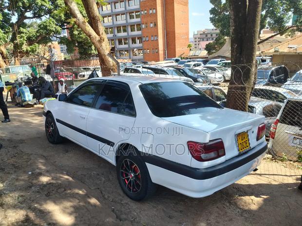Toyota Carina 2001 White