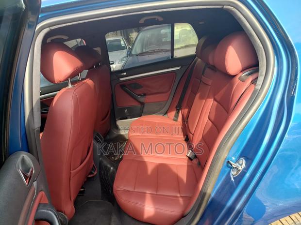 Volkswagen Golf 2005 Blue