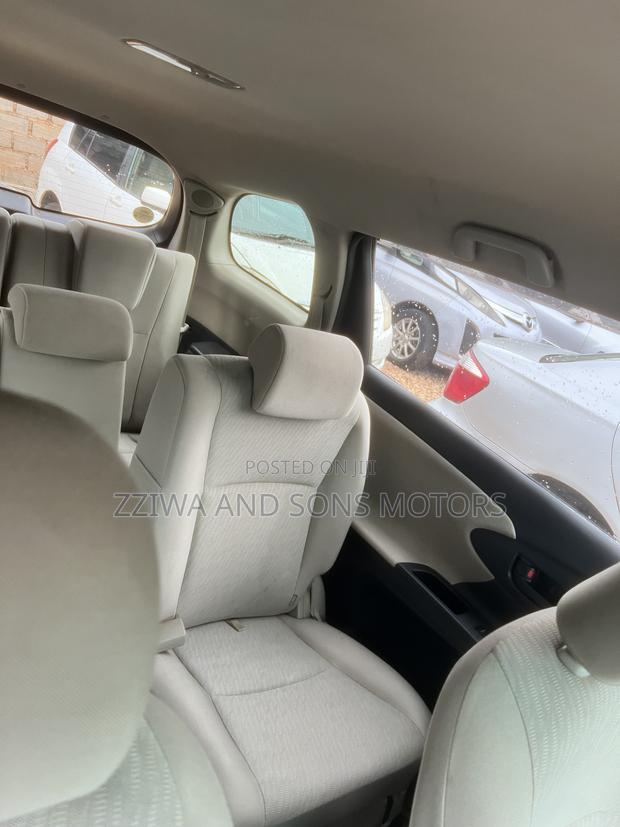Toyota Wish 2013 White