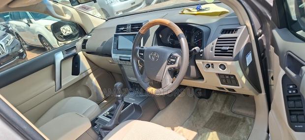 Toyota Land Cruiser Prado 2.8 2018 Beige