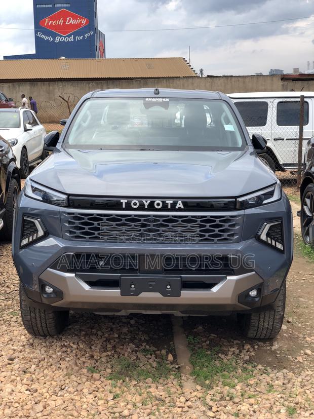 New Toyota Hilux Active (Diesel) 2026 Blue