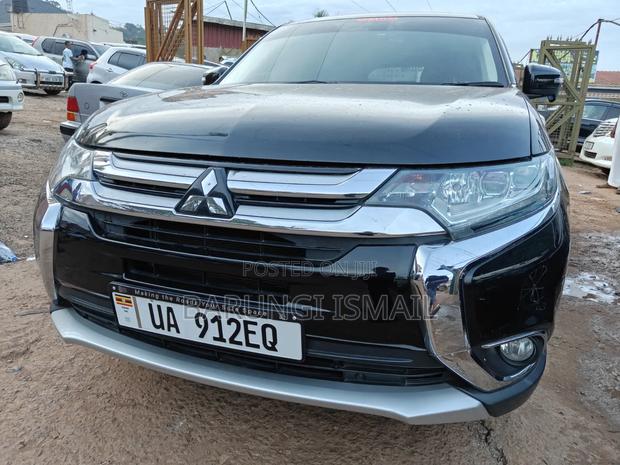 Mitsubishi Outlander 2016 Black