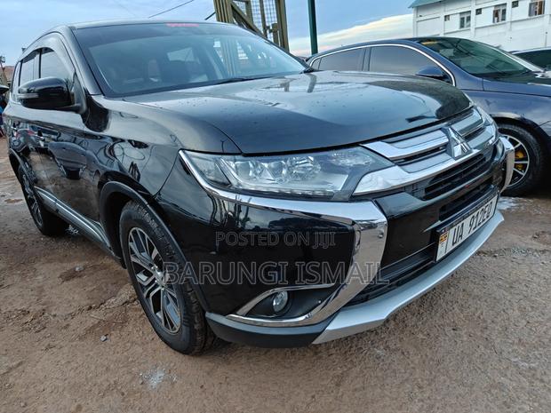 Mitsubishi Outlander 2016 Black
