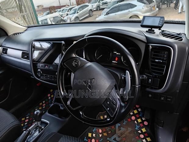 Mitsubishi Outlander 2016 Black