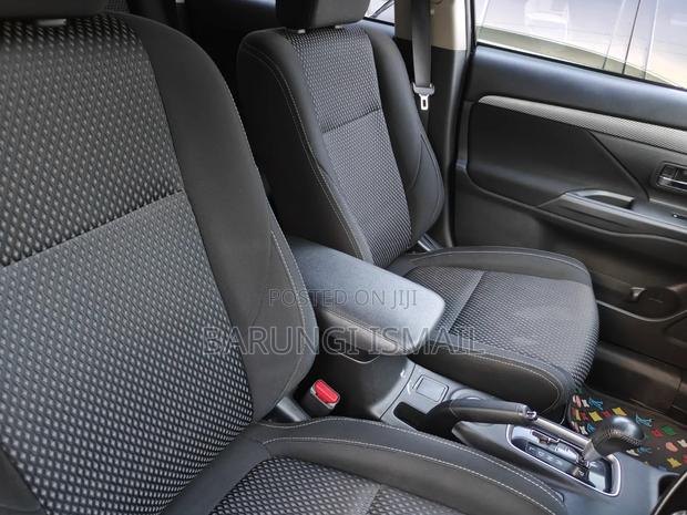Mitsubishi Outlander 2016 Black