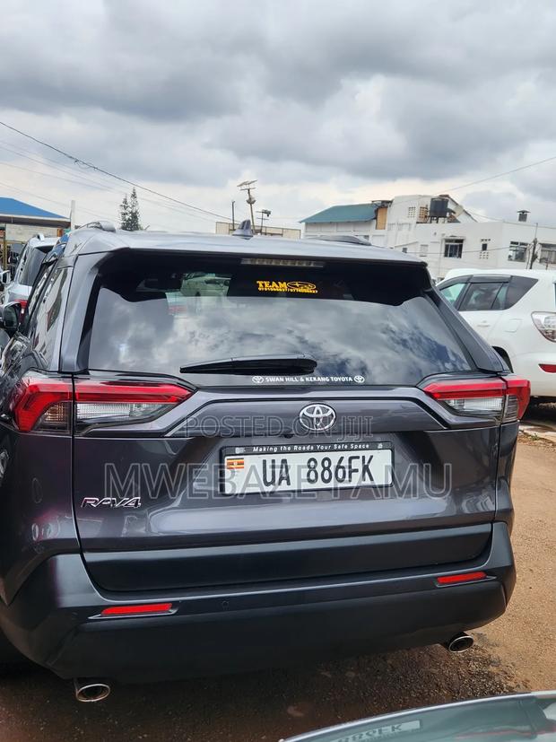 Toyota RAV4 2020 Gray