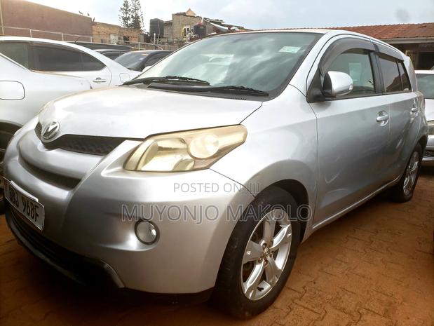 Toyota IST 2008 Silver