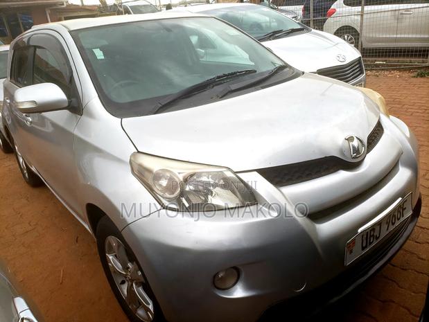 Toyota IST 2008 Silver