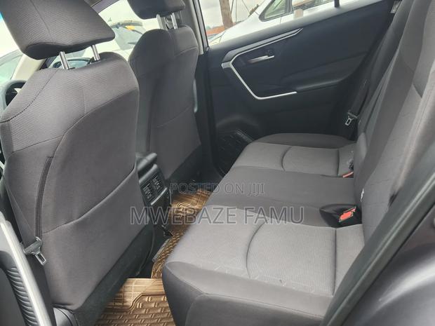 Toyota RAV4 2020 Gray