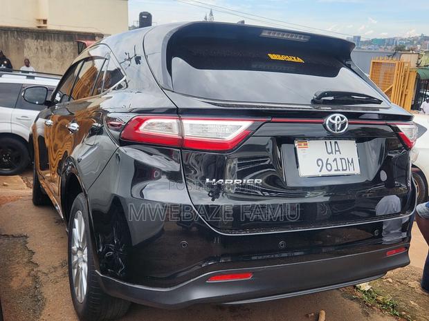 Toyota Harrier 2018 Black