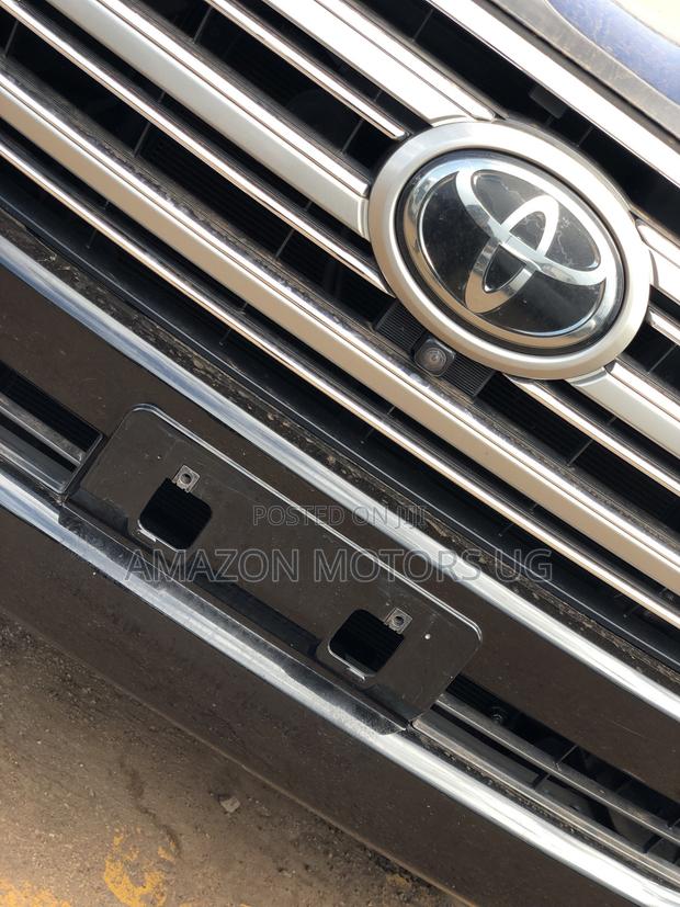 Toyota Land Cruiser 4.6 V8 ZX 2016 Black