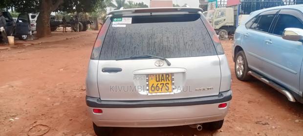 Toyota Raum 1.5 FWD 2001 Silver