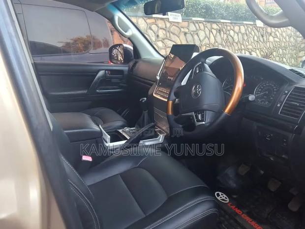 Toyota Land Cruiser 2014 Black