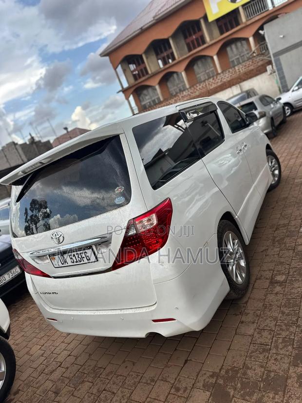Toyota Alphard 2012 White