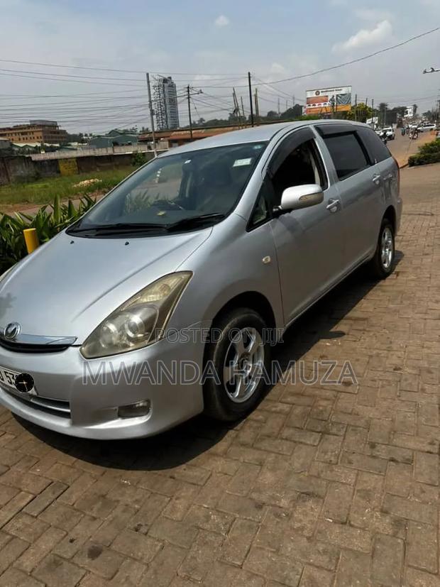 Toyota Wish 2007 Silver