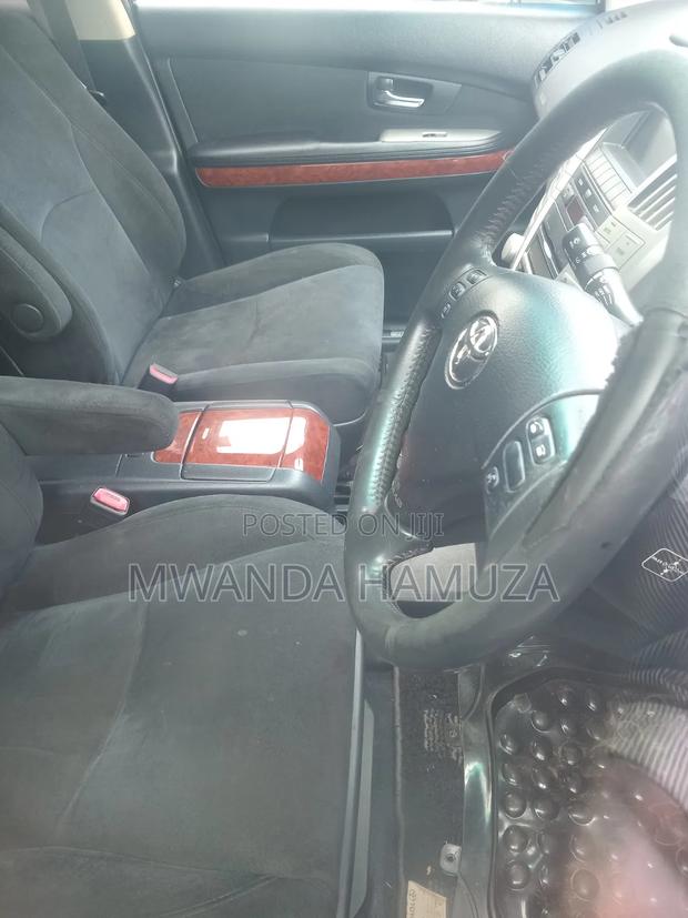 Toyota Harrier 2010 Silver