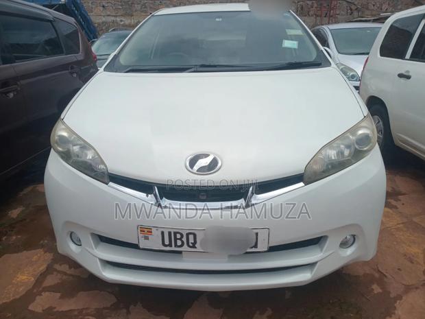 Toyota Wish 2010 White