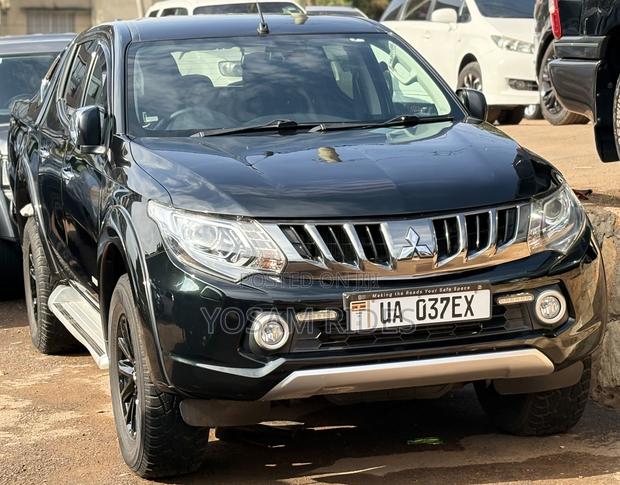 Mitsubishi L200 Double Cab 2.4 154hp 4WD 2019 Black