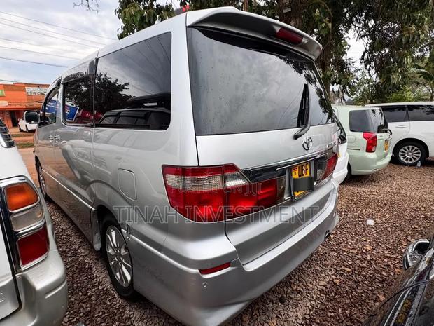 Toyota Alphard 2008 Silver