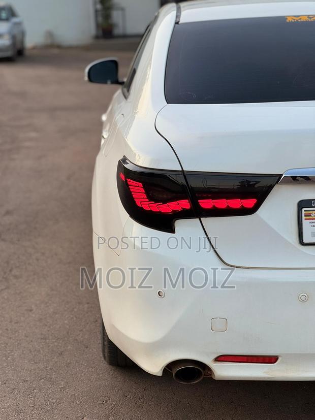Toyota Mark X 2011 White