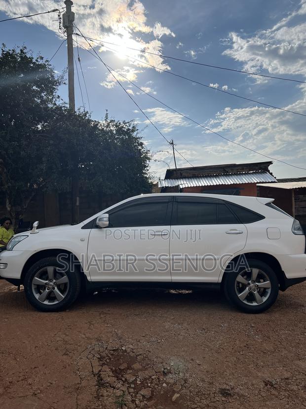 Toyota Harrier 2010 White