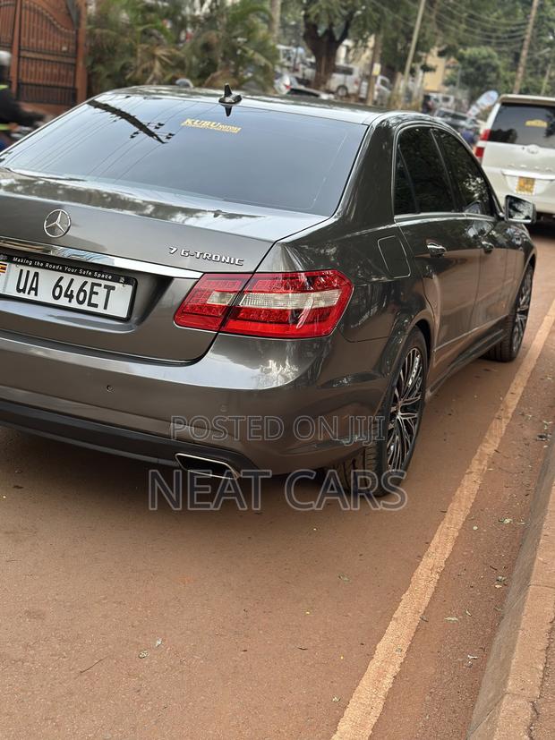 Mercedes-Benz E250 2012 Gold