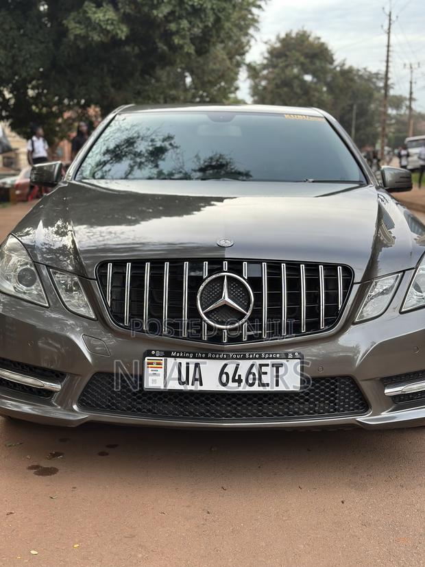 Mercedes-Benz E250 2012 Gold