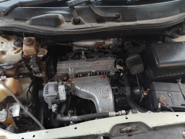 Toyota Harrier 1998 White