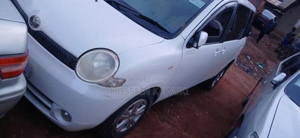 Toyota Sienta 2005 White