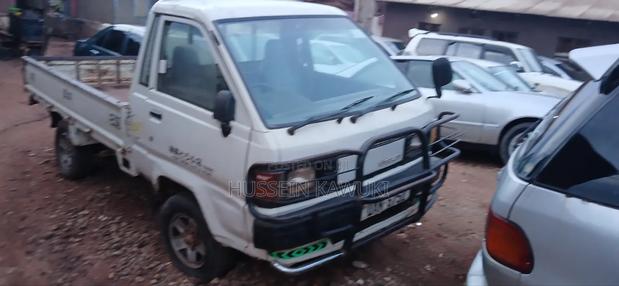 Toyota TownAce 2000 White