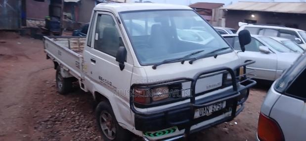Toyota TownAce 2000 White