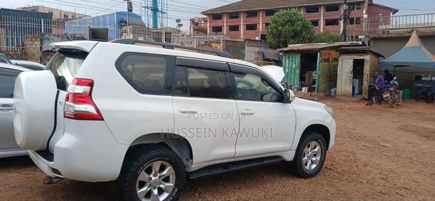 Toyota Land Cruiser Prado 2010 White