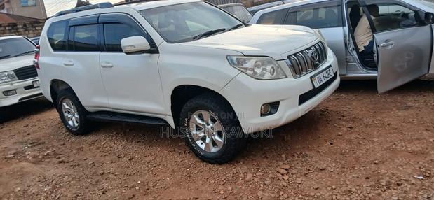 Toyota Land Cruiser Prado 2010 White