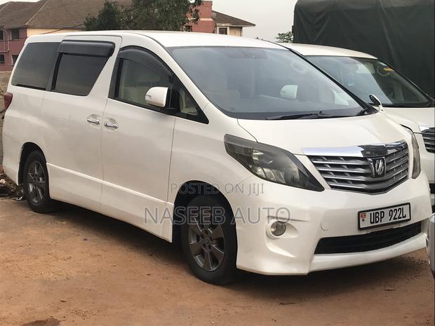 Toyota Alphard 2009 White