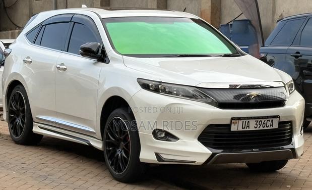 Toyota Harrier 2.0 2017 White