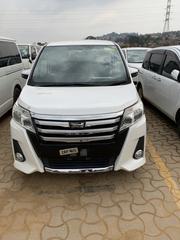 Toyota Noah 2.0 AWD (7 Seater) 2015 White for sale