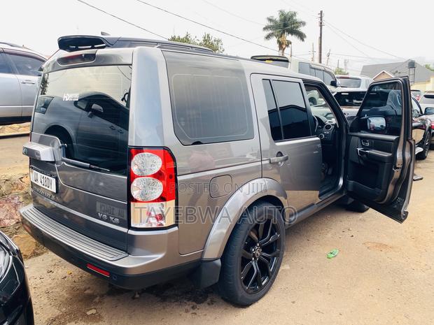 Land Rover Discovery 2015 Gray