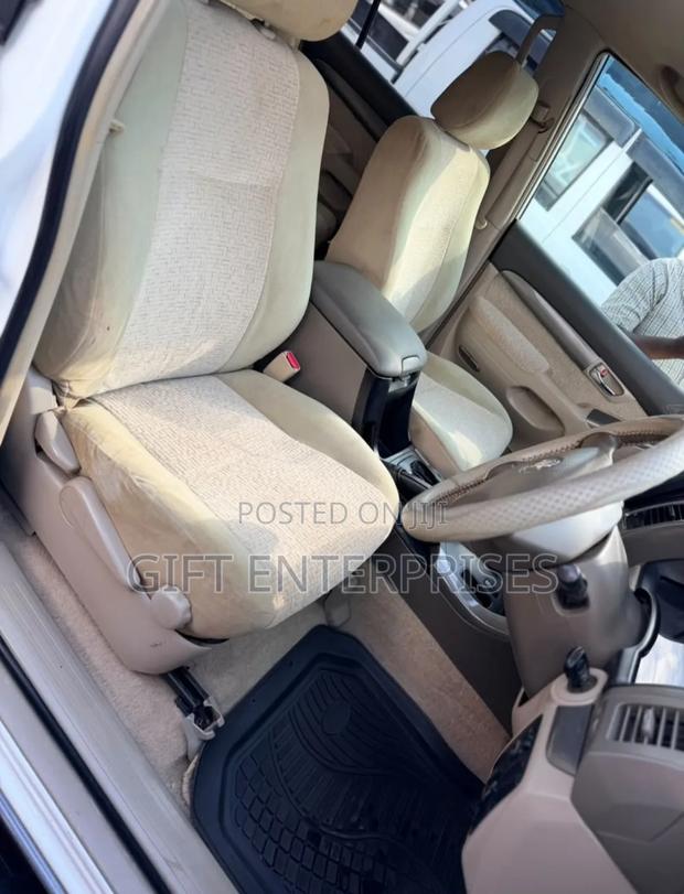 Toyota Land Cruiser Prado 2009 White