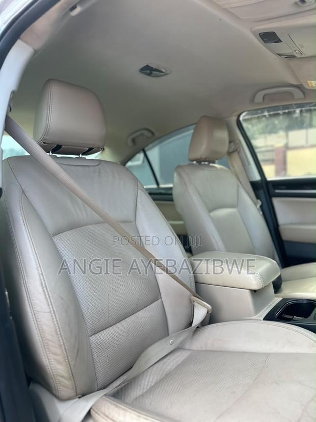 Subaru Legacy 2016 Gray