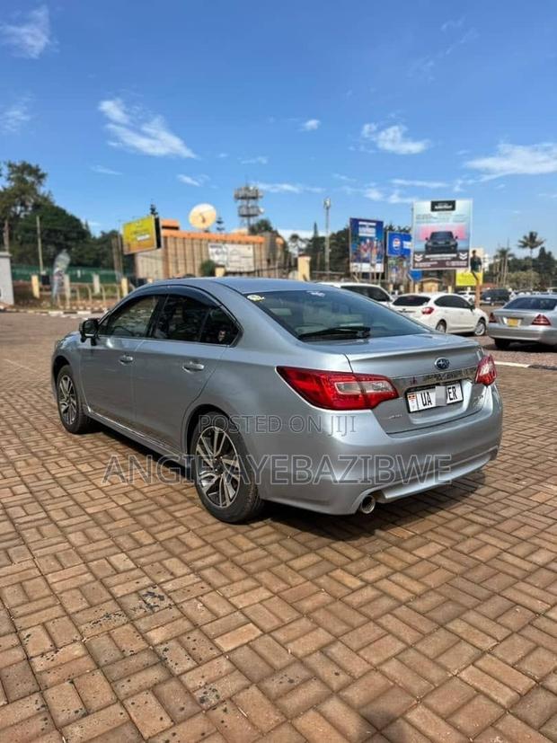 Subaru Legacy 2016 Gray